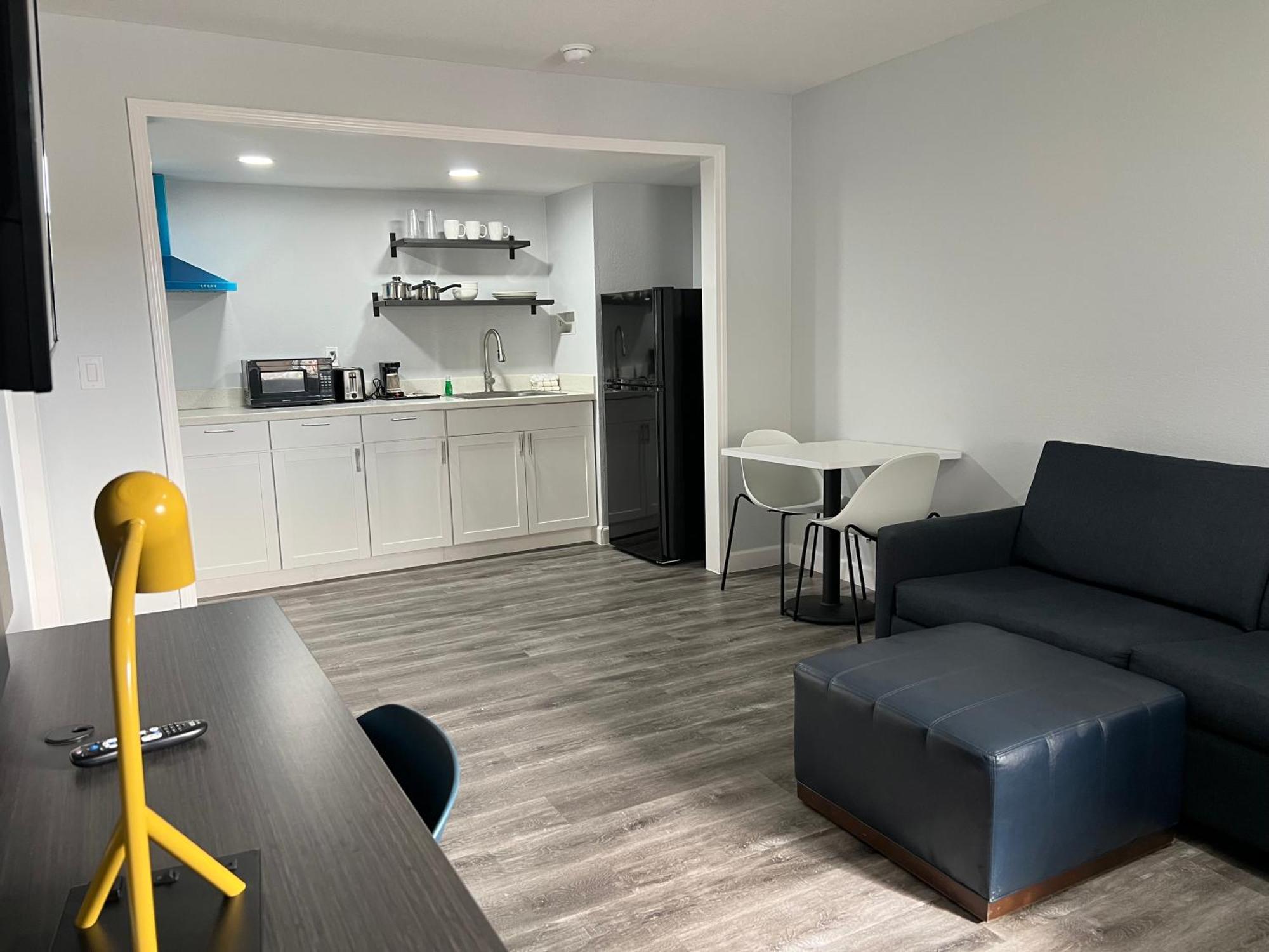 Studio 6 Tulsa Ok Central Екстериор снимка