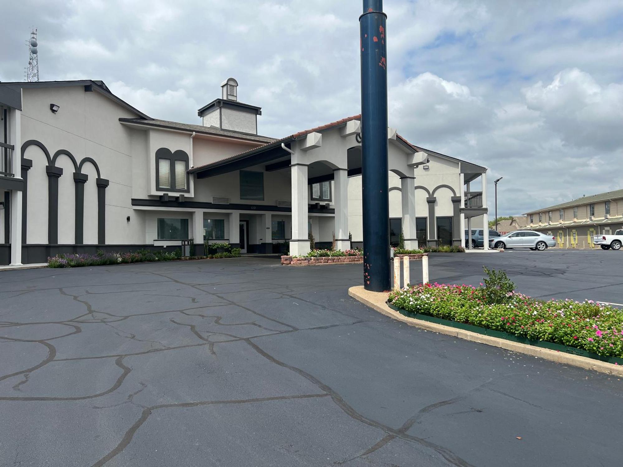 Studio 6 Tulsa Ok Central Екстериор снимка